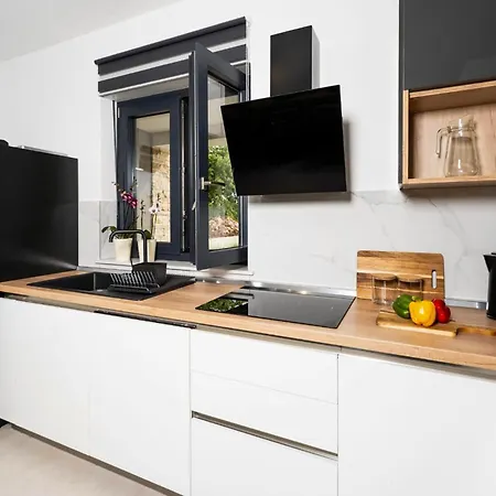 Cozy In With Private Swimming Pool, Be Inside Or Outside Ferienhaus